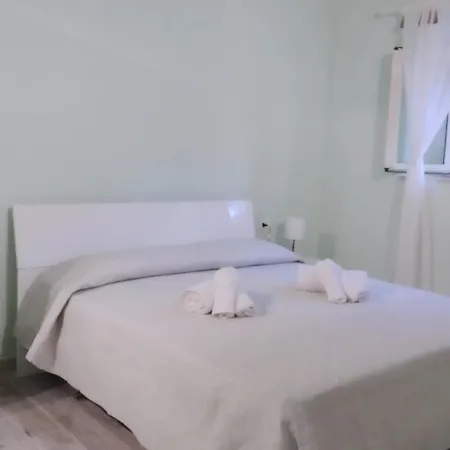 Apartment Domo Deledda Sole Posada (Sardinia)